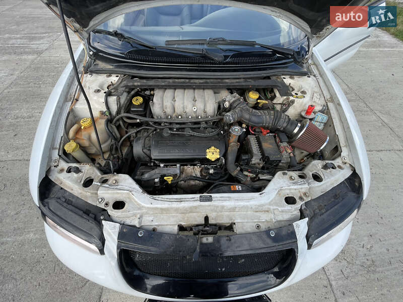 Кабриолет Chrysler Sebring 1999 в Солотвине