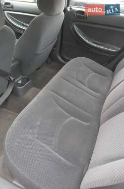 Седан Chrysler Sebring 2004 в 