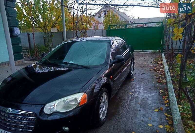 Седан Chrysler Sebring 2005 в Полтаве