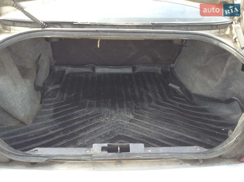 Седан Chrysler Stratus 1999 в Миколаєві