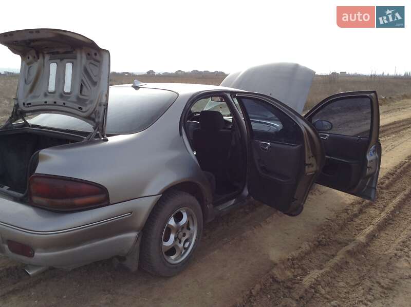 Седан Chrysler Stratus 1999 в Миколаєві