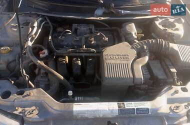Седан Chrysler Stratus 1999 в 