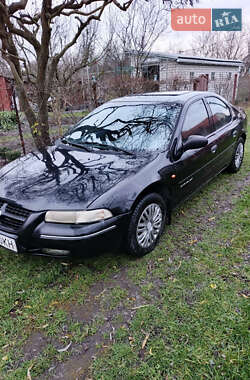 Седан Chrysler Stratus 1996 в Киеве