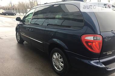 Минивэн Chrysler Town & Country 2004 в Полтаве