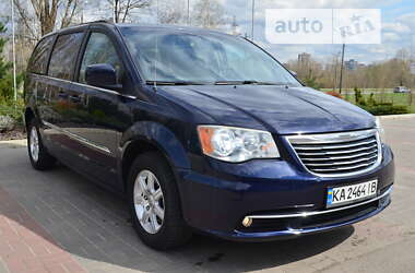 Chrysler Town & Country 2012