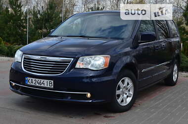 Минивэн Chrysler Town & Country 2012 в Киеве