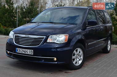 Минивэн Chrysler Town & Country 2012 в Киеве