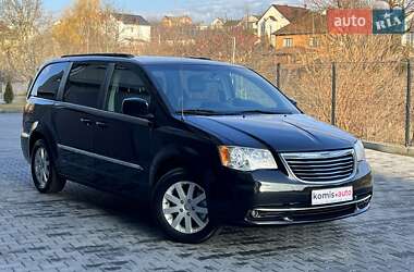 Chrysler Town & Country 2012