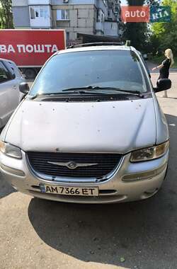 Минивэн Chrysler Town & Country 2000 в Броварах