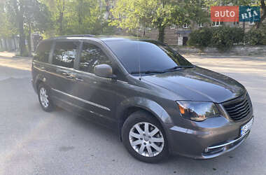 Мінівен Chrysler Town & Country 2016 в Дніпрі