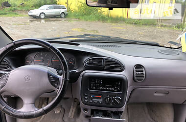 Універсал Chrysler Voyager 2001 в Дрогобичі