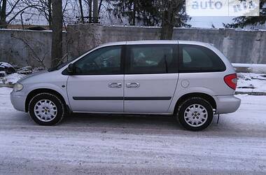 Минивэн Chrysler Voyager 2004 в Киеве