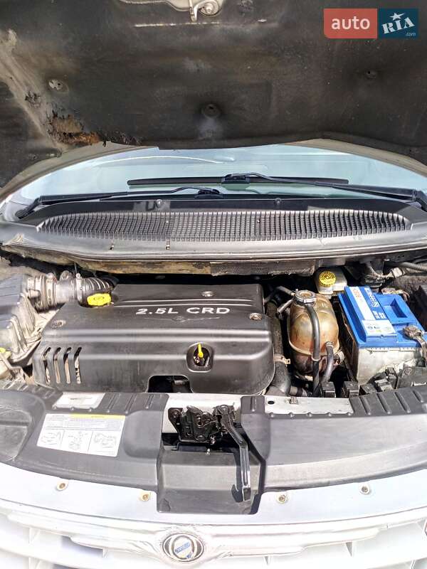 Минивэн Chrysler Voyager 2007 в Берегово фото 9 Минивэн Chrysler Voyager 2007 в Берегово