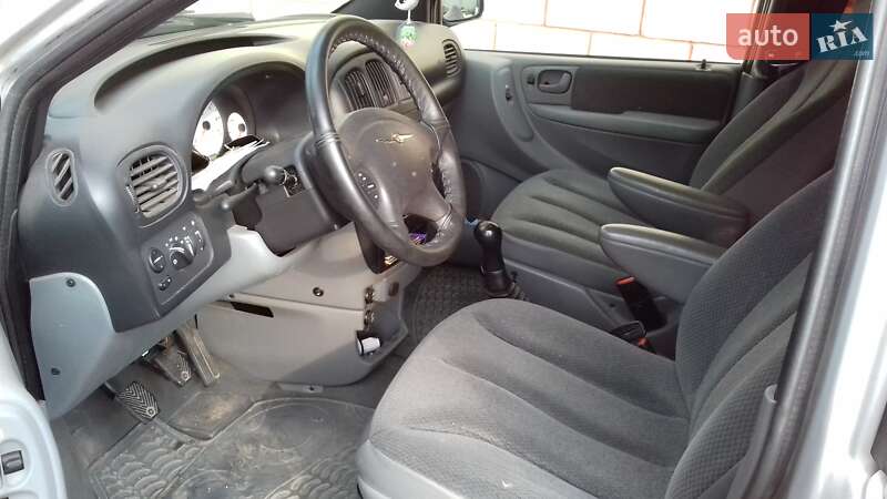 Минивэн Chrysler Voyager 2004 в Белой Церкви