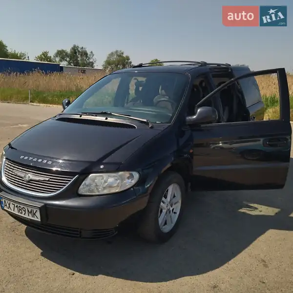 Chrysler Voyager 2003