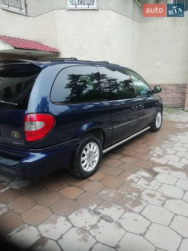 Мінівен Chrysler Voyager 2006 в Львові