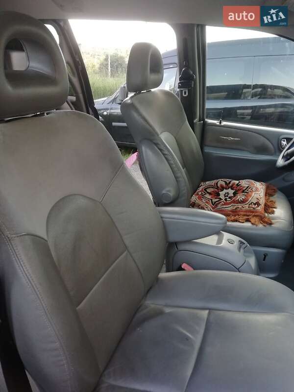 Мінівен Chrysler Voyager 2006 в Львові