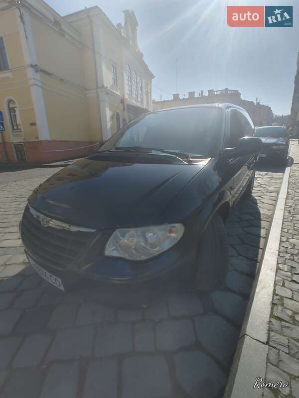 Минивэн Chrysler Voyager 2005 в Черновцах