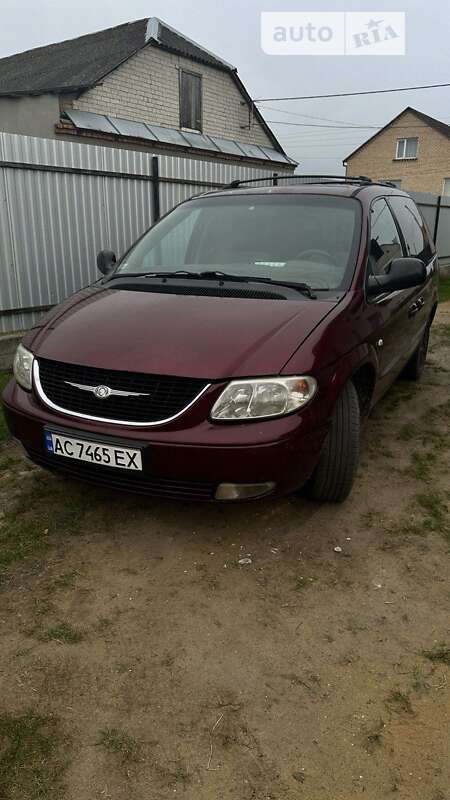 Внедорожник / Кроссовер Chrysler Voyager 2001 в Ковеле