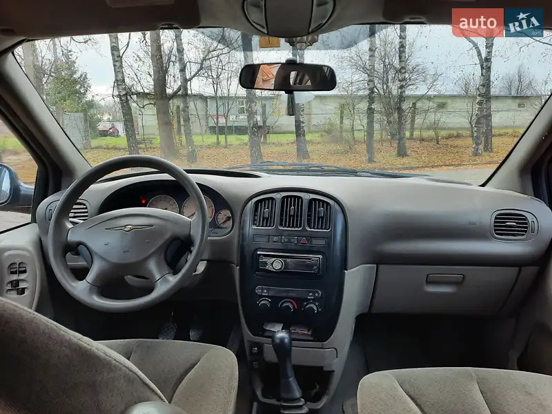 Chrysler Voyager