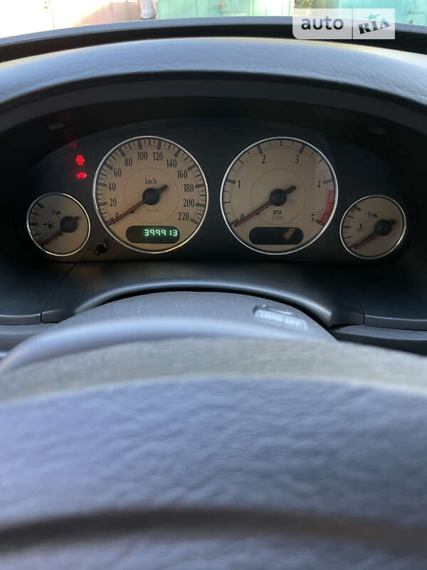 Минивэн Chrysler Voyager 2004 в Днепре