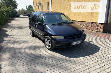 Седан Chrysler Voyager 1997 в Самборе