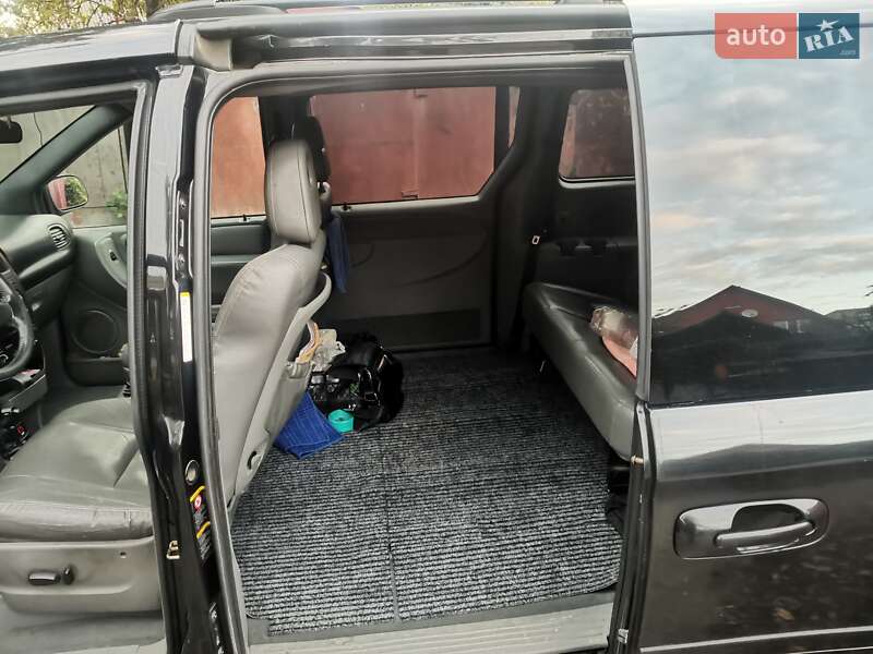 Мінівен Chrysler Voyager 2005 в Білій Церкві