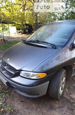 Мінівен Chrysler Voyager 1996 в Первомайську