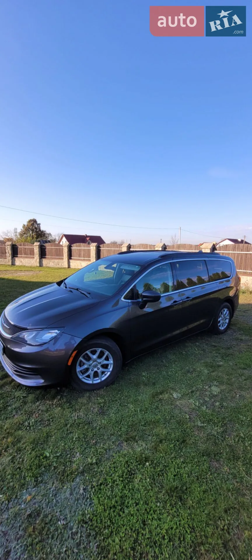 2020 Chrysler Voyager - мініатюра 8