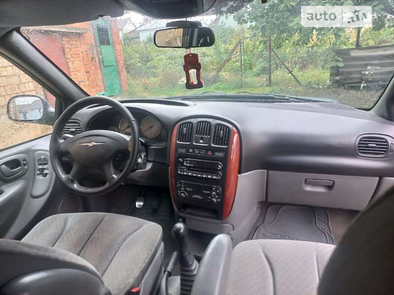 Минивэн Chrysler Voyager 2004 в Глыбокой фото 6 Минивэн Chrysler Voyager 2004 в Глыбокой