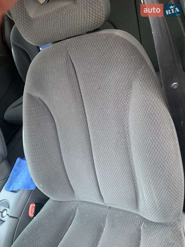 Минивэн Chrysler Voyager 2005 в Киеве