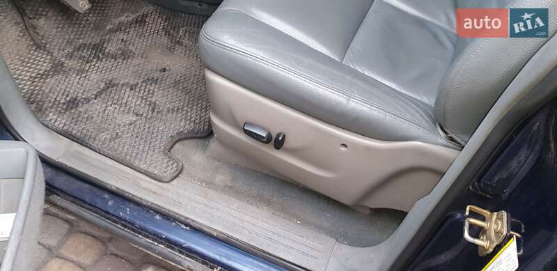 Минивэн Chrysler Voyager 2006 в Жовкве