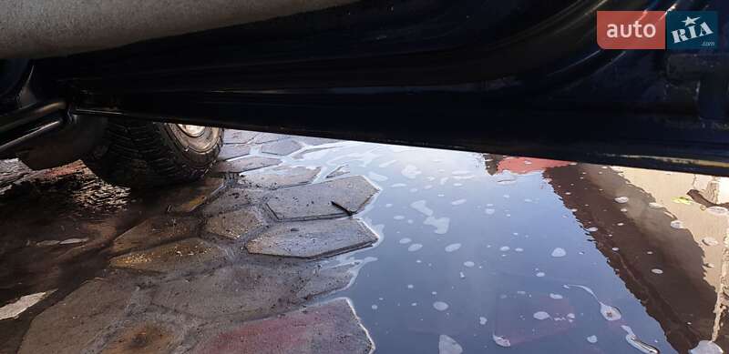 Минивэн Chrysler Voyager 2006 в Жовкве