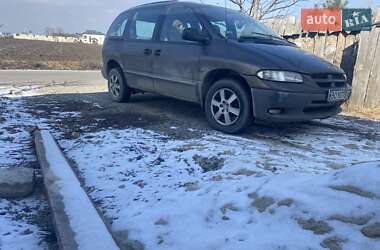 Мінівен Chrysler Voyager 1998 в 