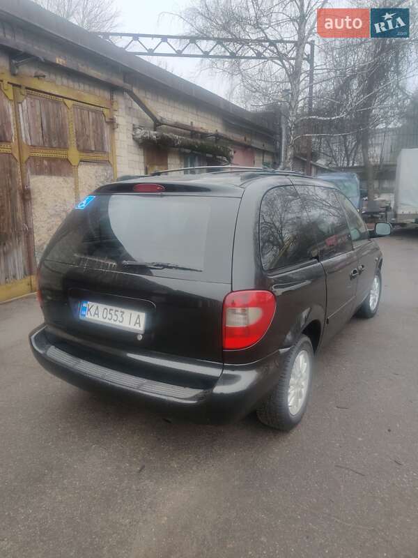 Chrysler Voyager 2005
