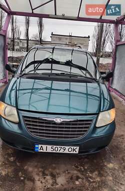 Минивэн Chrysler Voyager 2001 в 
