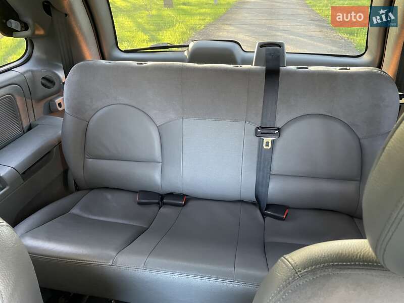 Минивэн Chrysler Voyager 2004 в Великодолинском фото 4 Минивэн Chrysler Voyager 2004 в Великодолинском
