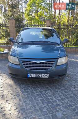 Минивэн Chrysler Voyager 2001 в 
