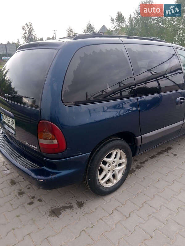 Универсал Chrysler Voyager 2000 в Самборе
