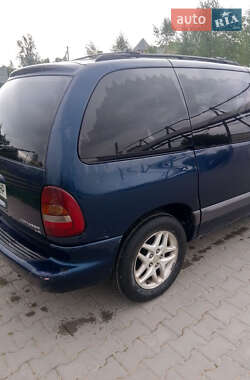 Універсал Chrysler Voyager 2000 в 
