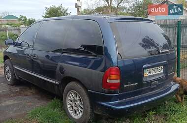 Минивэн Chrysler Voyager 1998 в 