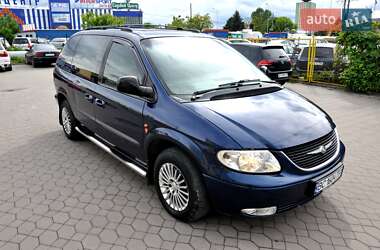 Минивэн Chrysler Voyager 2003 в 