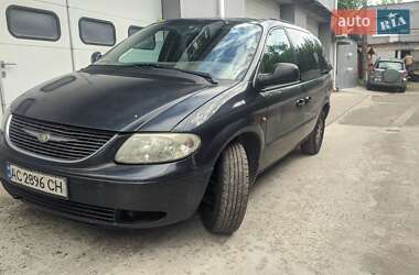 Минивэн Chrysler Voyager 2001 в 