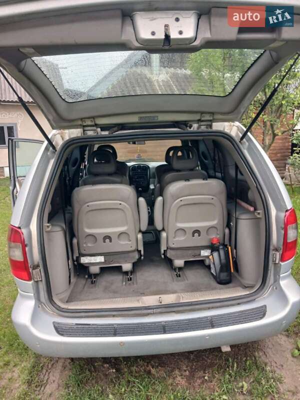 Минивэн Chrysler Voyager 2001 в Ивано-Франковске
