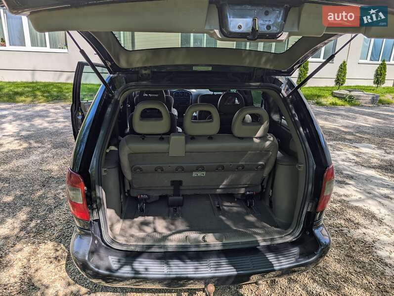 Універсал Chrysler Voyager 2001 в Львові