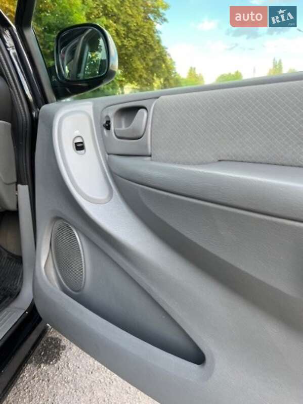 Универсал Chrysler Voyager 2007 в Сокале