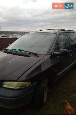 Минивэн Chrysler Voyager 1998 в Калуше