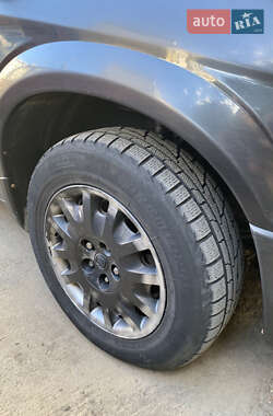 Минивэн Chrysler Voyager 2002 в 