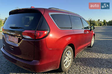 Минивэн Chrysler Voyager 2020 в 