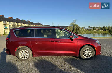 Минивэн Chrysler Voyager 2020 в 